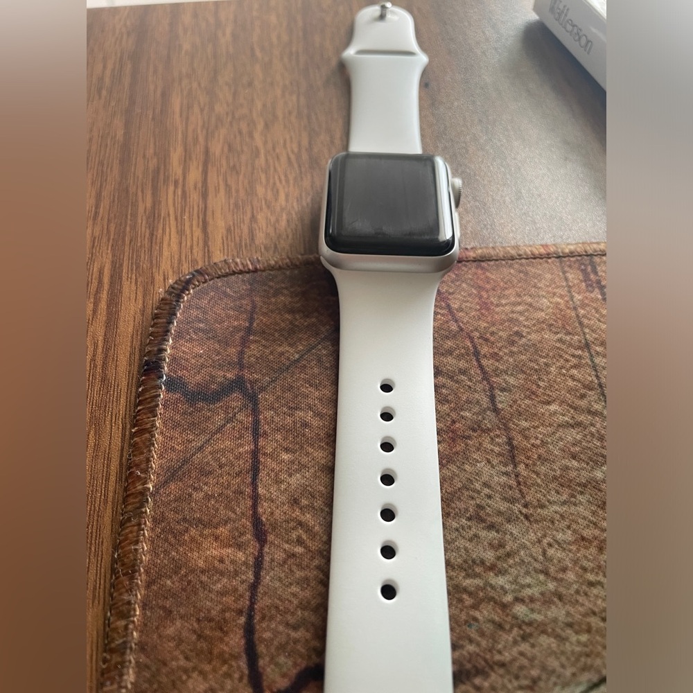 Apple Watch  Series 3 38mm Aluminum with White Sport Band